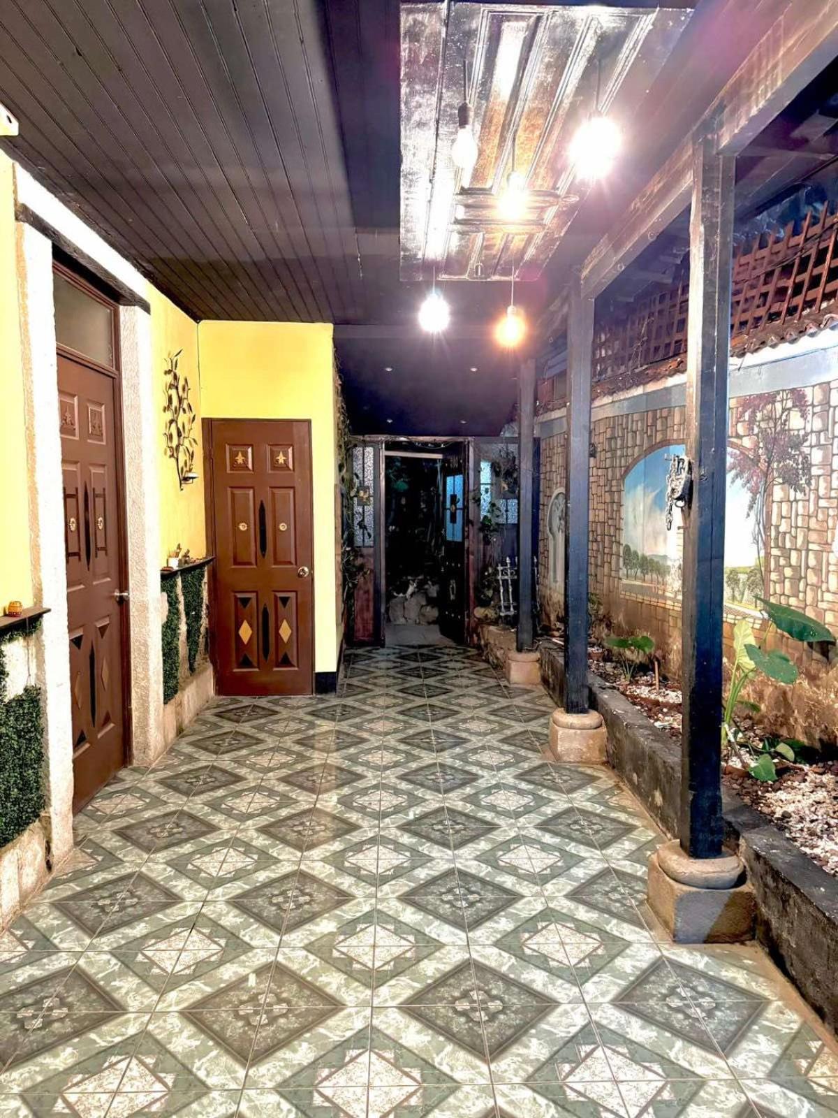 C&M Exclusive Private Rooms Quetzaltenango Eksteriør billede