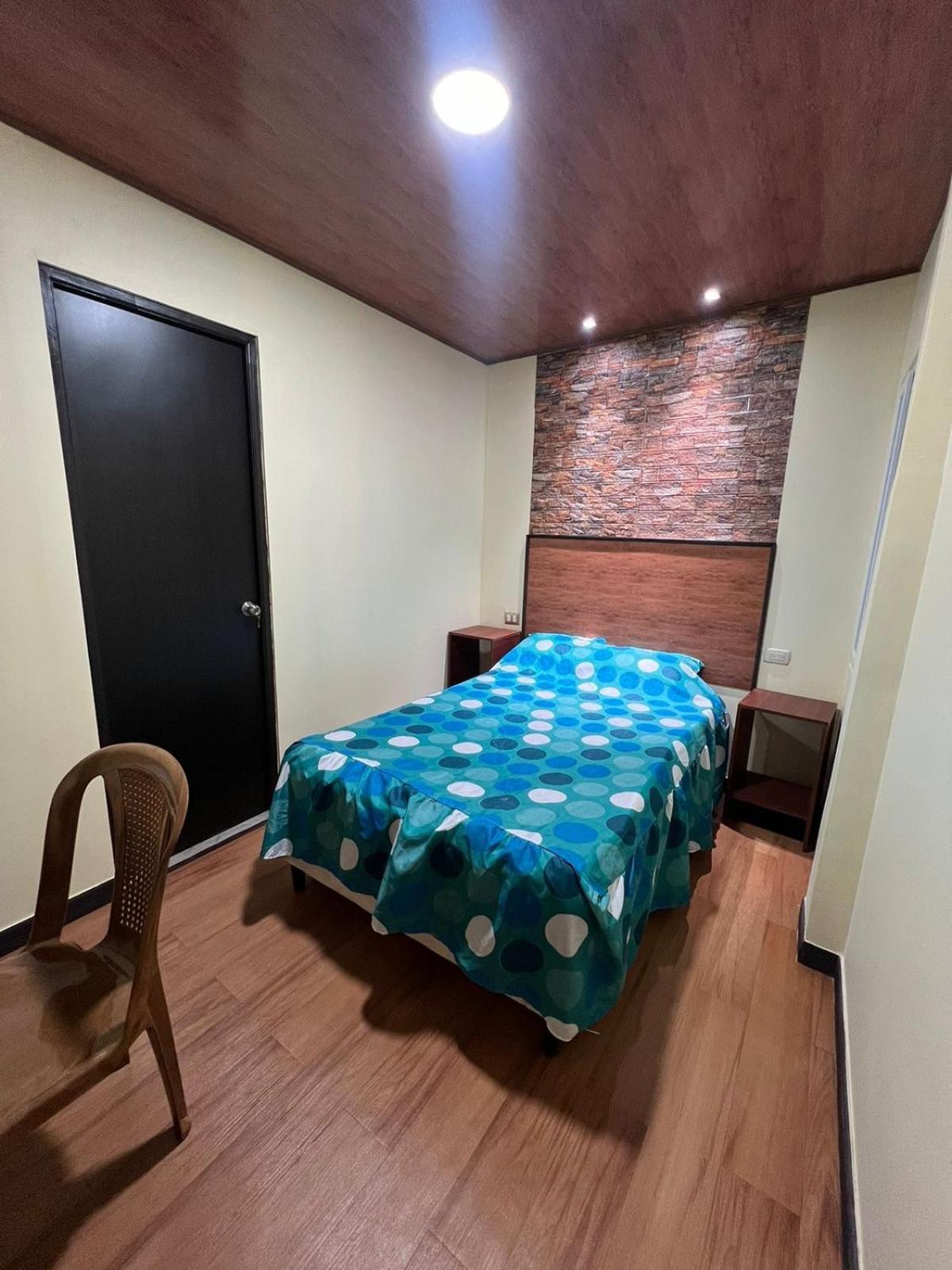 C&M Exclusive Private Rooms Quetzaltenango Eksteriør billede