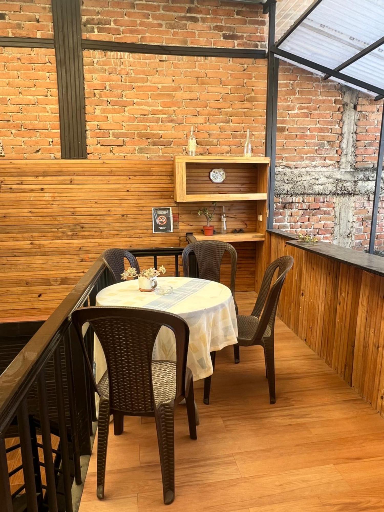 C&M Exclusive Private Rooms Quetzaltenango Eksteriør billede